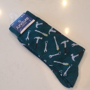 New! Men's Green Socks with Tool Pattern
